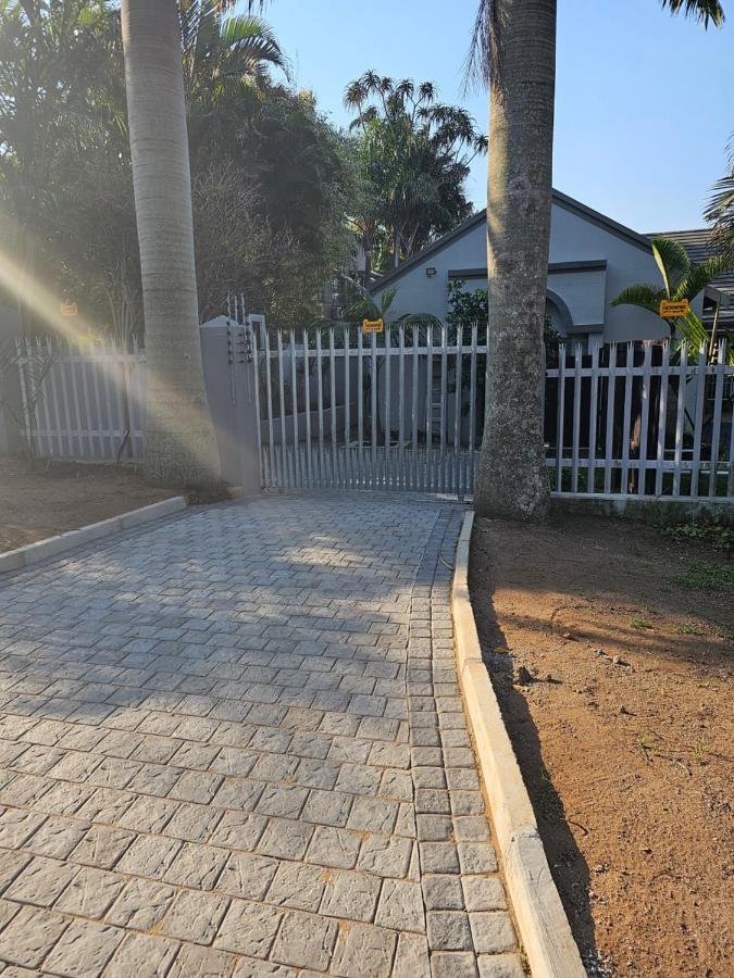 7 On Cecilia - Private With Solar Power Homestay *